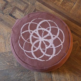 pillow flower of life reddish brown roodbruin