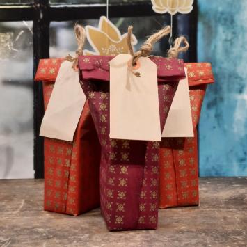 wrapping paper kadopapier cadeaupapier handmade handgemaakt